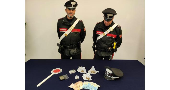 Parma: Controllo del territorio, sequestrati 200 grammi di droga, arrestato 21enne