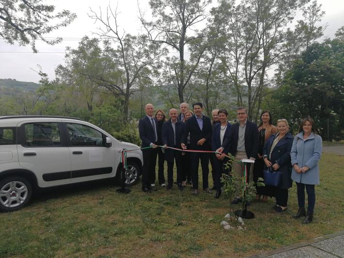 Langhirano, una Fiat Panda per il servizio domiciliare di cure palliative donata dalla  ditta S. Ilario Prosciutti 