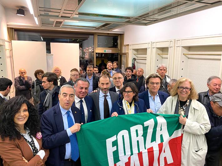 Maurizio Gasparri e Rosaria Tassinari in visita a Forza Italia per Salsomaggiore