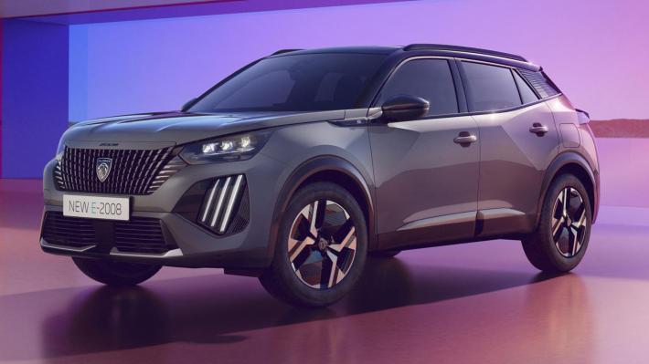 Peugeot 2008 cambia volto