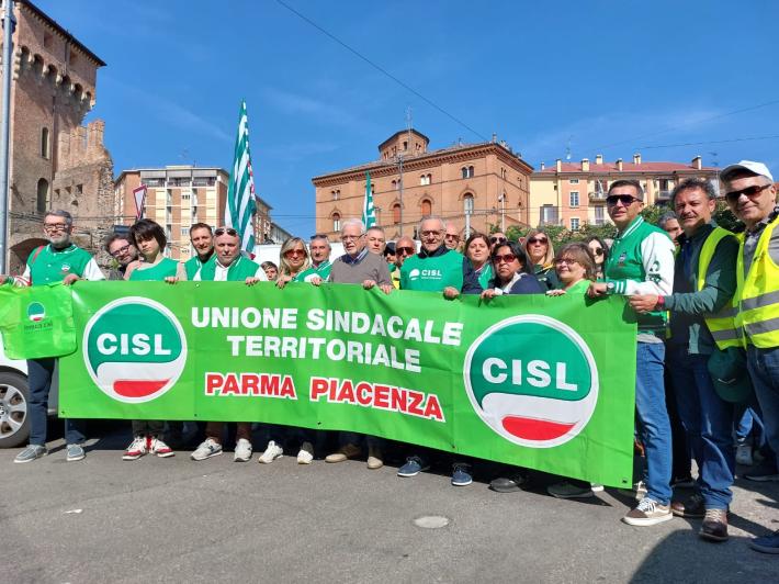 Alla manifestazione di Bologna anche  delegazioni sindacali da  Parma