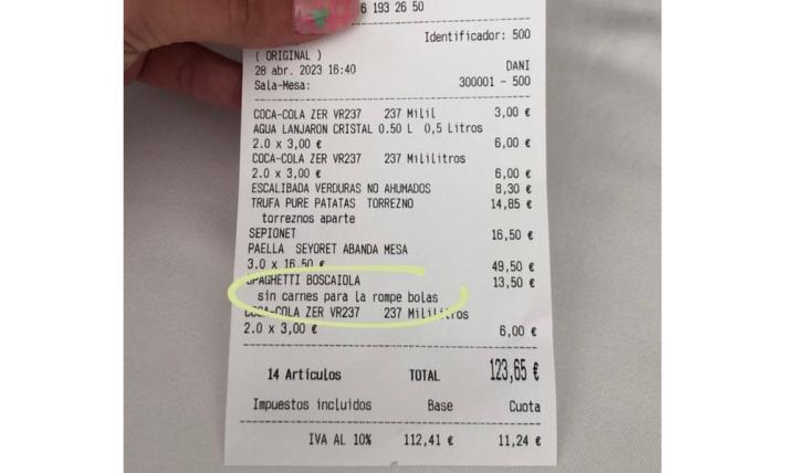 Lo scontrino con insulto in Spagna