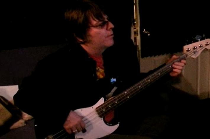 &Egrave; morto Andy Rourke, bassista degli Smiths. Aveva 59 anni