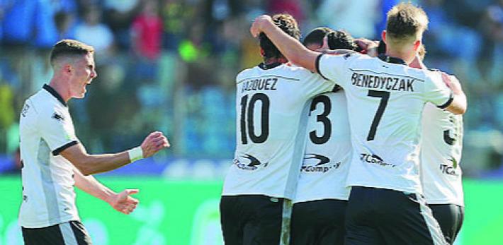 La lunga giornata dei tifosi Dal corteo alla coreografia