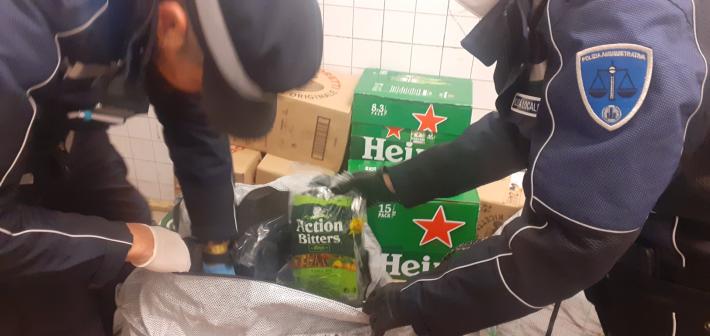 Condizioni igieniche irregolari: chiuso un negozio vicino alla stazione