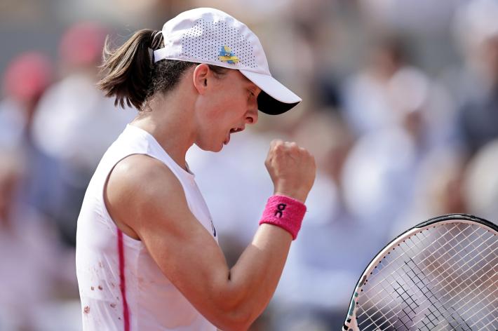 La numero uno del mondo, Iga Swiatek, vince Roland Garros