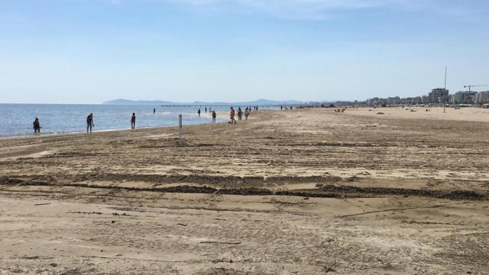 Rimini, studentessa spagnola 17enne denuncia di essere stata stuprata in spiaggia