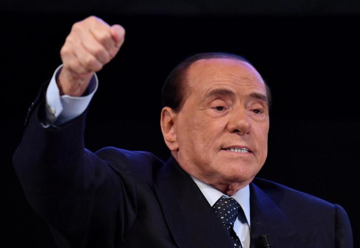 Il notaio di Berlusconi, " Il testamento? Non non posso dire niente n&eacute; oggi, n&eacute; domai n&eacute; mai"