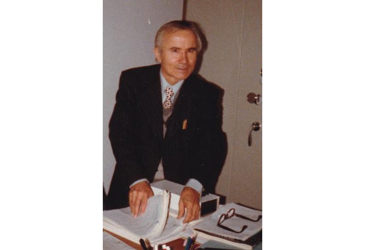 Addio a Enzo Bussoni, il &laquo;prof&raquo; inventore