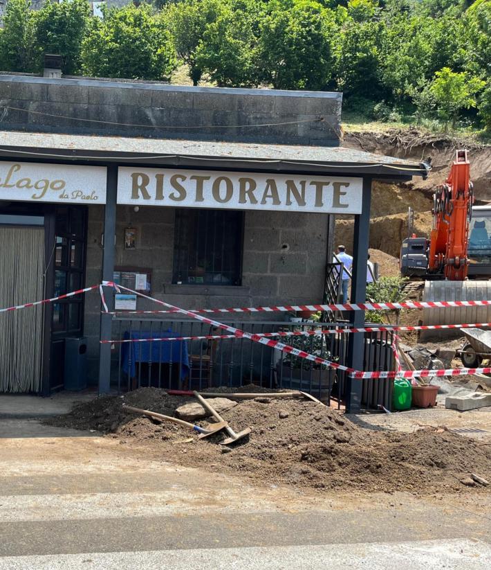 Montefiascone, frana su un ristorante: morto il titolare e c'&egrave; un ferito in gravi condizione
