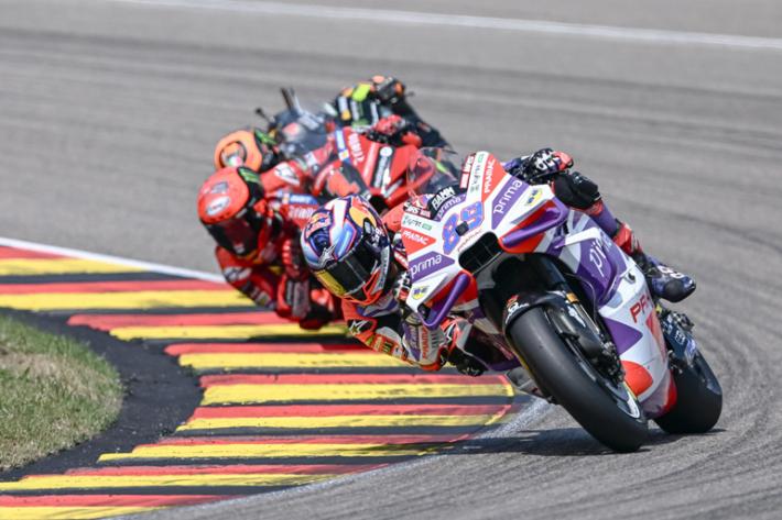 Moto: Martin vince in Germania, secondo Bagnaia