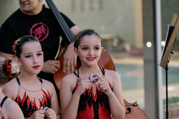 Notte azzurra: lo Sport center dona l'incasso della serata all'Amnic e alla Polisportiva Gioco Parma