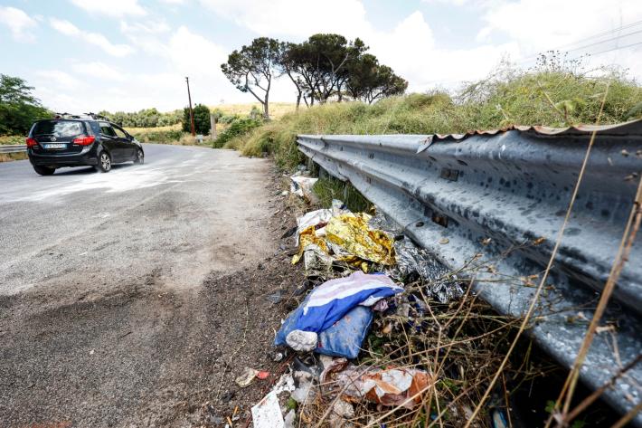 Ventenne contromano su un suv travolge un'auto: muore una donna a Roma