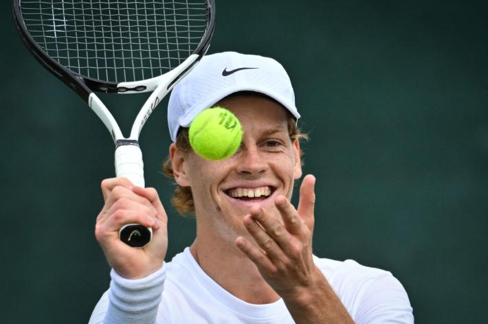 Wimbledon, Sinner batte Galan in tre set, Ai quarti  incontrer&agrave; il russo Safiullin