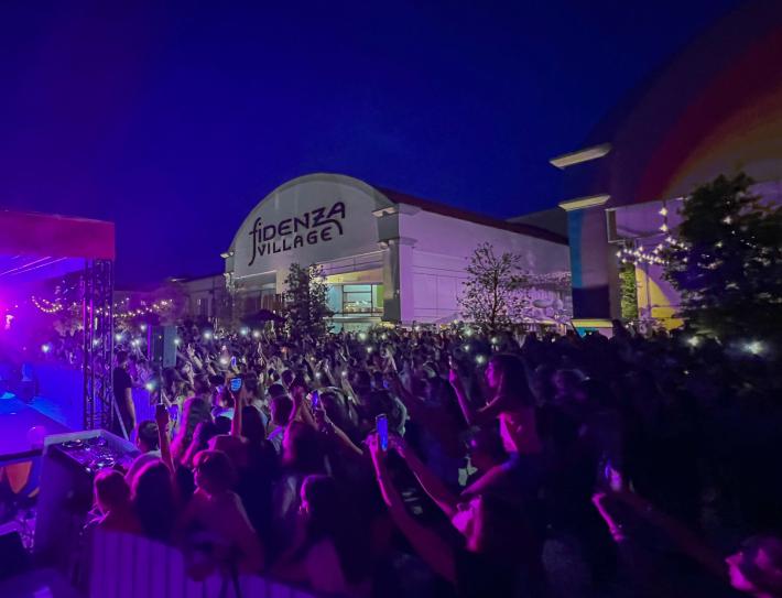 Serata speciale per i 20 anni del Village che supporta il talento dei propri collaboratori