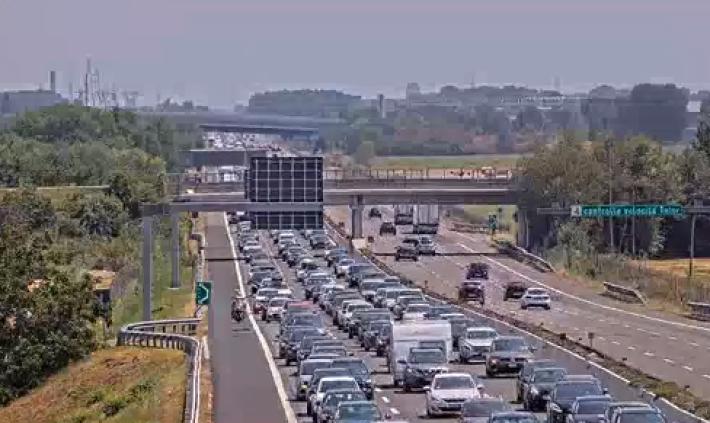 Code e rallentamenti sull'Autocisa code e rallentamenti tra Pontremoli e Berceto. Incidente in A1 a Priorato, la coda verso Milano si &egrave; esaurita. 