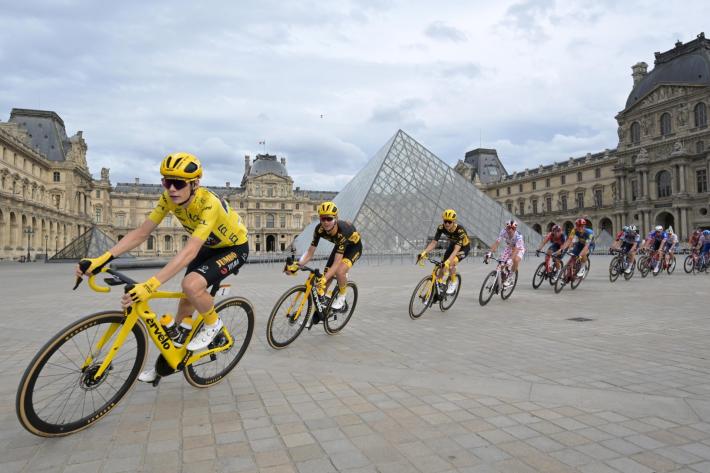 Vingegaard ha vinto il Tour per la seconda volta di fila