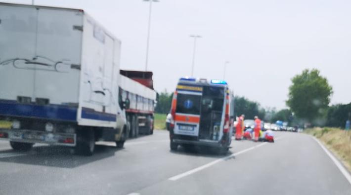 Grave incidente a Stradella di Collecchio: soccorritori al lavoro