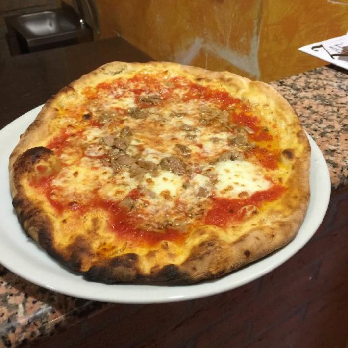 Un posto al sole - Il sole di Napoli a volte si spegne Ma la pizza &egrave; ottima