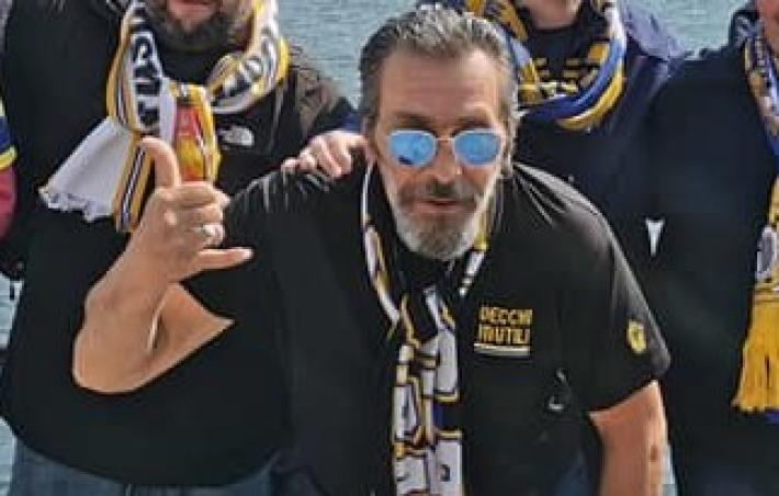 "Ciao Max, ora tifa da lass&ugrave;...". Parma e la Nord piangono Massimo Ugolotti
