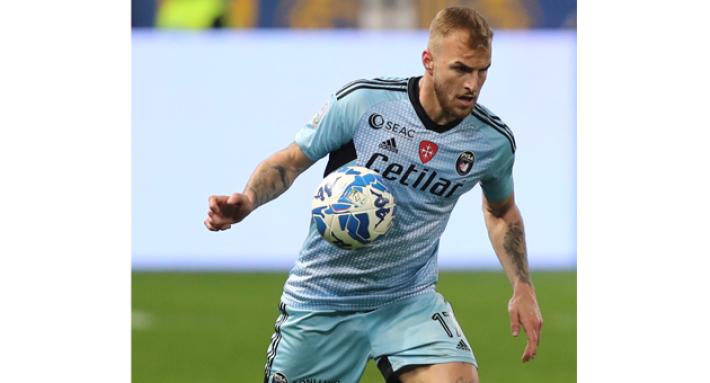 Bari, arriva il jolly Sibilli dal Pisa. Al Palermo il baby talento Prati