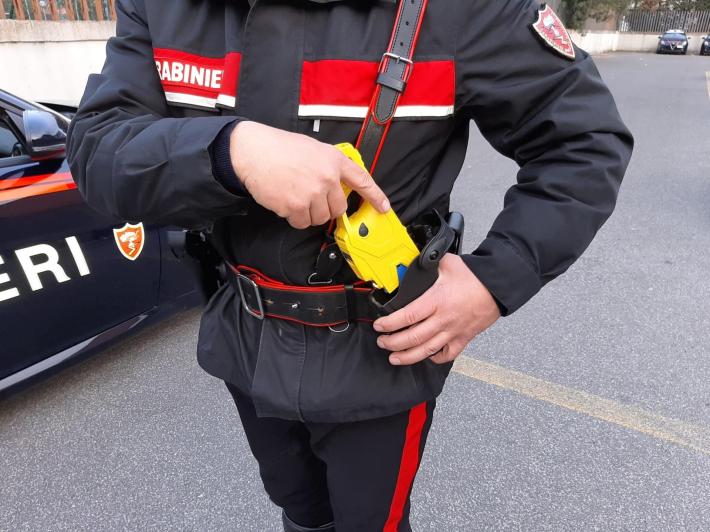Fermato col taser, il sindacato dei carabinieri: "Bravi i colleghi di Parma"
