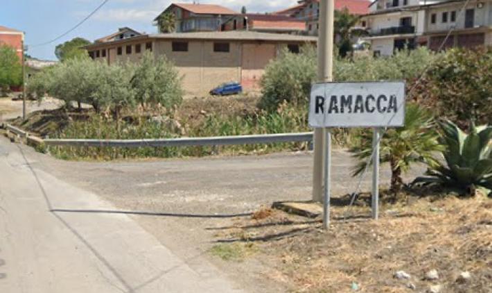 Donna impiccata nel Catanese, fermati il fidanzato e un amico