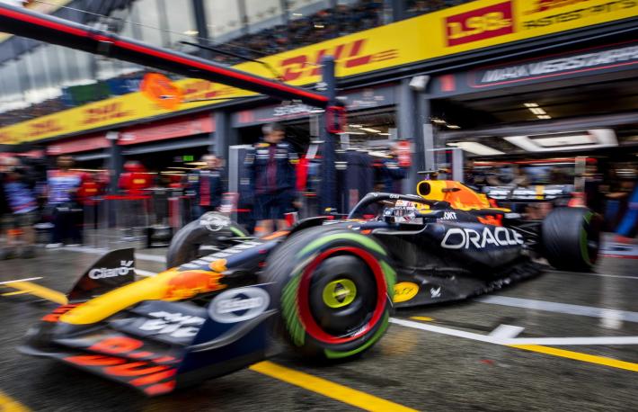 In Olanda la pole position &egrave; ancora di Verstappen. Leclerc sbatte, Sainz sesto