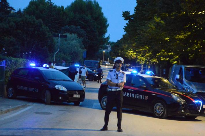 Ucciso con una fiocina a Sirolo dopo una lite per una precedenza mancata. Preso l'assassino