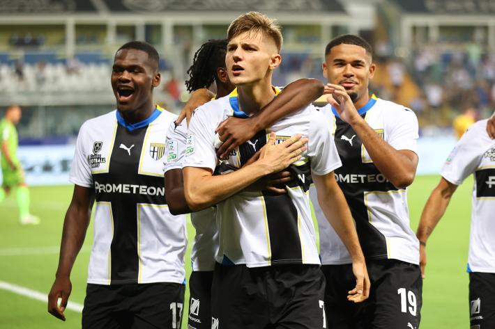 Due partite in cinque giorni per i crociati: qual &egrave; l'attacco pi&ugrave; giusto per il derby Parma-Reggiana? Vota il sondaggio