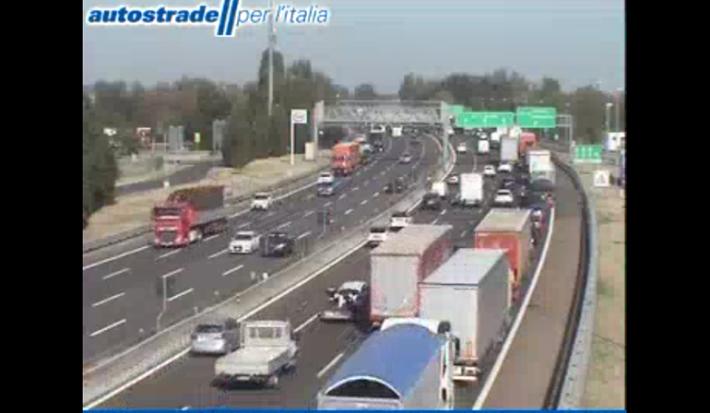 Incidente su A14, chiuso tratto autostrada e code