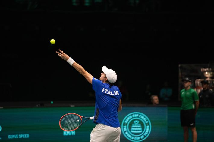 Coppa Davis: Arnaldi  batte Borg nella prima partita di Italia-Svezia. Gli azzurri gi&agrave; qualificati per le Finals di Malaga