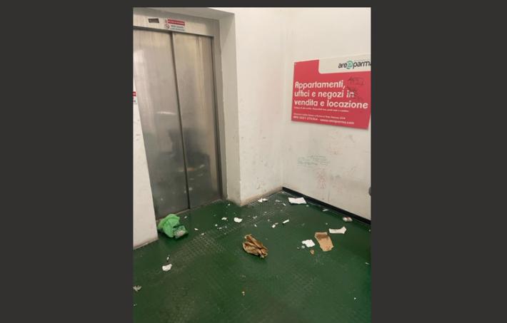 Breve scorcio del parcheggio Stazione di Parma