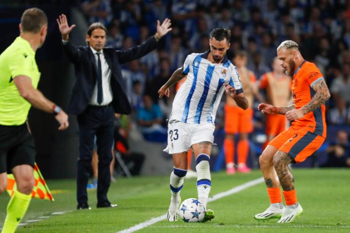 Champions: L'Inter agguanta il pareggio al 90'  contro la Real Sociedad (1-1). Il Napoli batte il Braga grazie a un autogol (2-1)