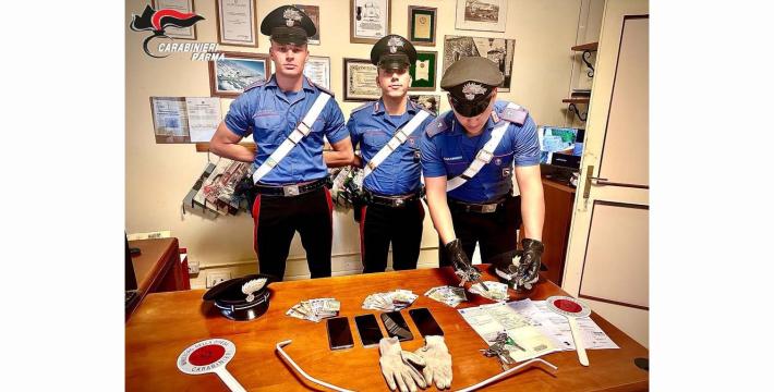Rubavano chiavi dalle auto parcheggiate ai Lagoni per compiere dei furti nelle case: presi e denunciati