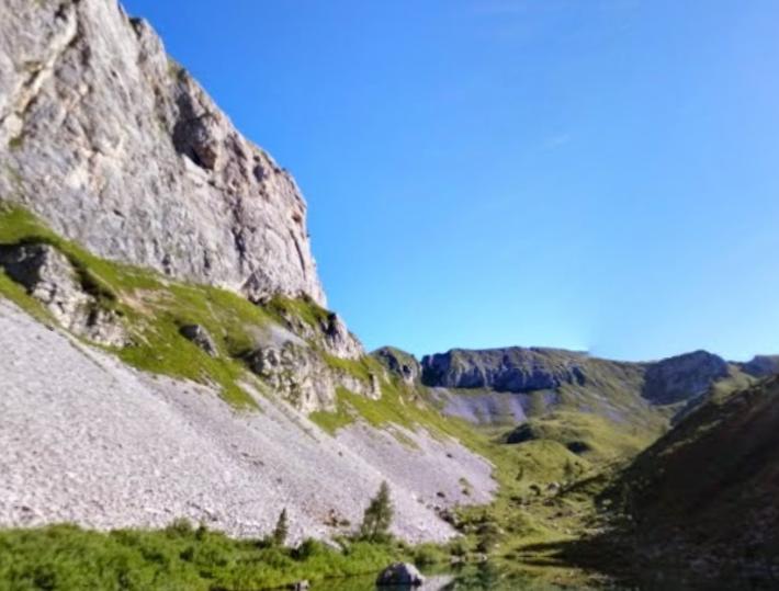 Cade in un canalone, 17enne muore durante un'escursione