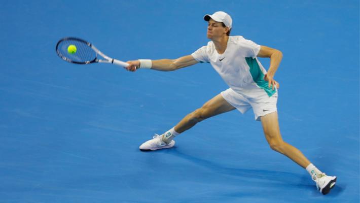 Pechino: Sinner batte Alcaraz e vola in finale. Incontrer&agrave; Medvedev. Ora &egrave; quarto al mondo (come lo fu Panatta