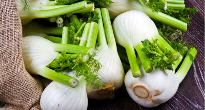 Scartoccino e finocchio: qualche considerazione su un vocabolo nella sua forma italiana e dialettale