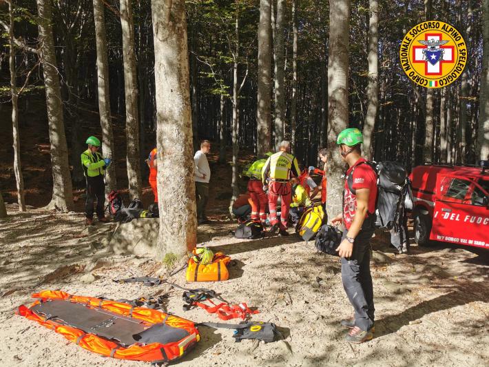 Un altro intervento del Soccorso alpino dopo il cacciatore ferito da un cinghiale a Pozzolo: questa volta soccorsa  (con l'elicottero) un'escursionista che si &egrave; sentita male sul Molinatico