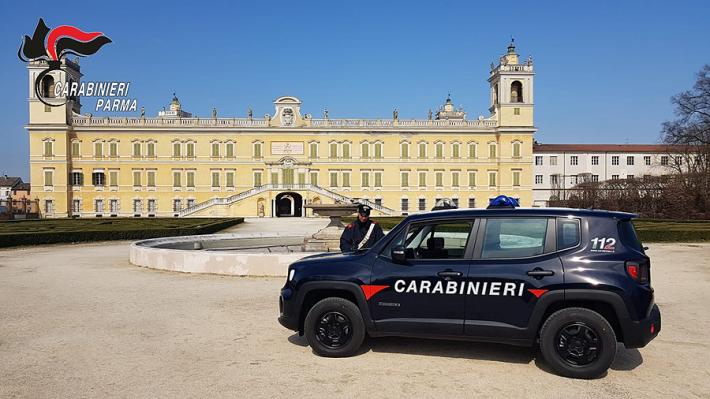 Fugge all'alt dei carabinieri: identificato e denunciato dopo poche ore
