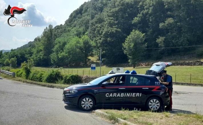 Guida ubriaco e con la patente scaduta da tre anni, denunciato