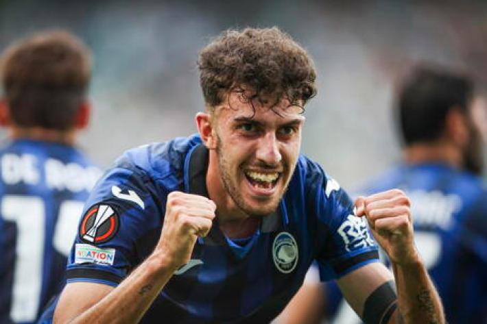 Incredibile nell'Under 21: Nasti rompe il setto nasale a Ruggeri con un pugno. Nunziata lo caccia dal ritiro