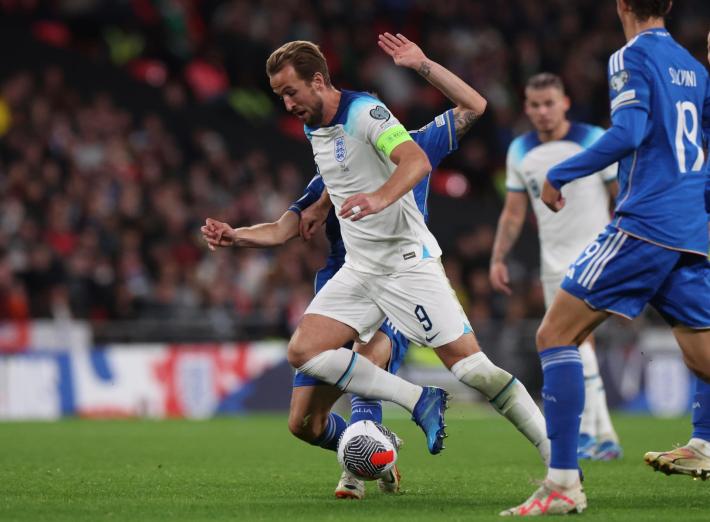 Euro 2024, Wembley amara: l'italia va in vantaggio, poi l'Inghilterra ne fa 3. L'Ucraina vince a Malta e scavalca gli azzurri