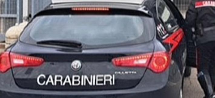 Armata in tribunale, minorenne denunciata dai carabinieri