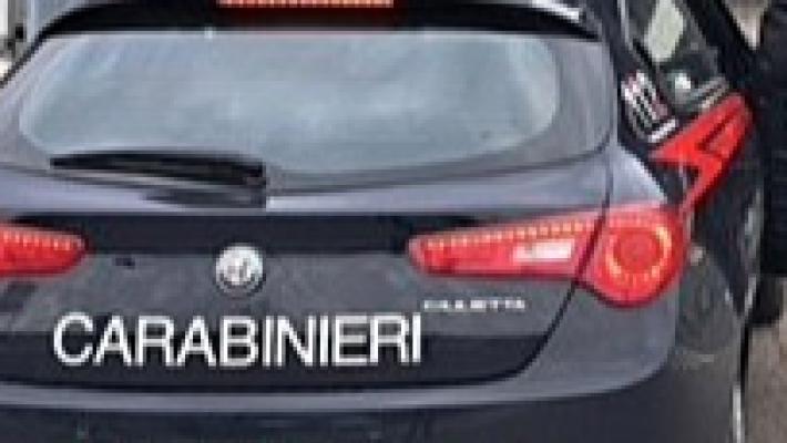 Armata in tribunale, minorenne denunciata dai carabinieri