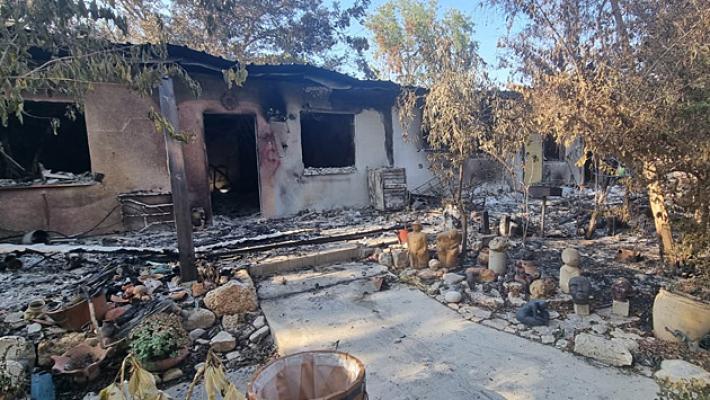 Nonna e nipote trovate morte abbracciate nel kibbutz di Nir Oz 