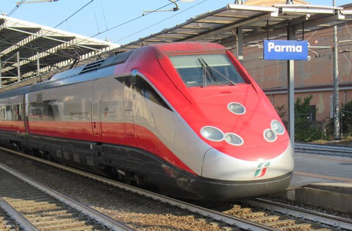 Frecce &laquo;perse&raquo;, botta e risposta fra la Regione e il ministero