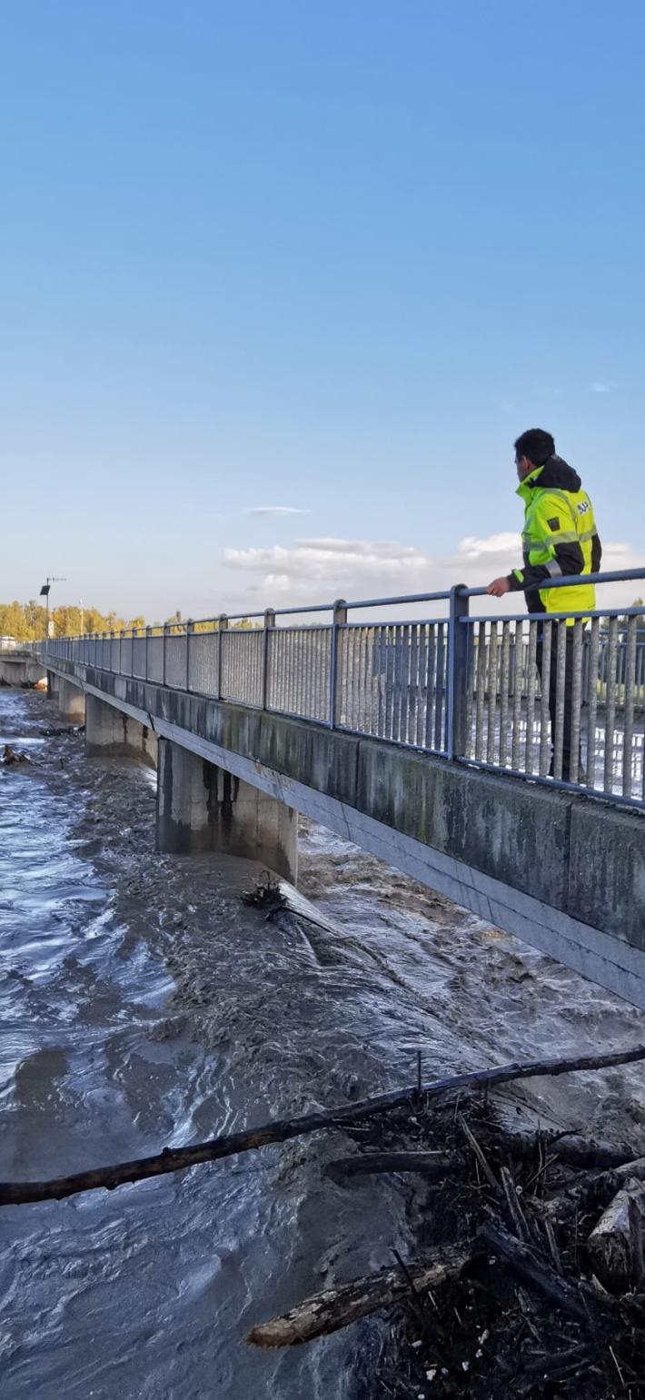 Appennino, 300 mm di pioggia al lago Ballano. Pioggia e vento forte, ci sono allagamenti. Enza, a Sorbolo prevista la chiusura del ponte 