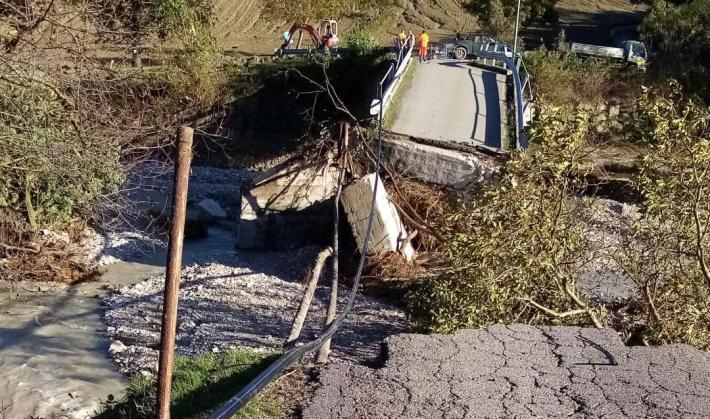 Maltempo, la ferita pi&ugrave; grande resta il ponte di Ozzanello