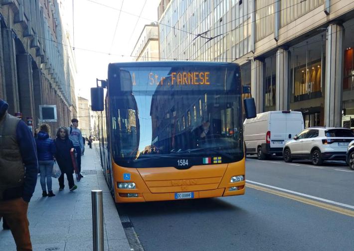 Corte della Coldiretti, ecco le deviazioni degli autobus 